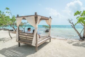 all-inclusive-resort-belize-beach-bed