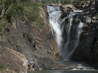 tourism in hopkins belize