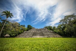 caracol maya ruine belize