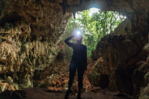 caves in belize
