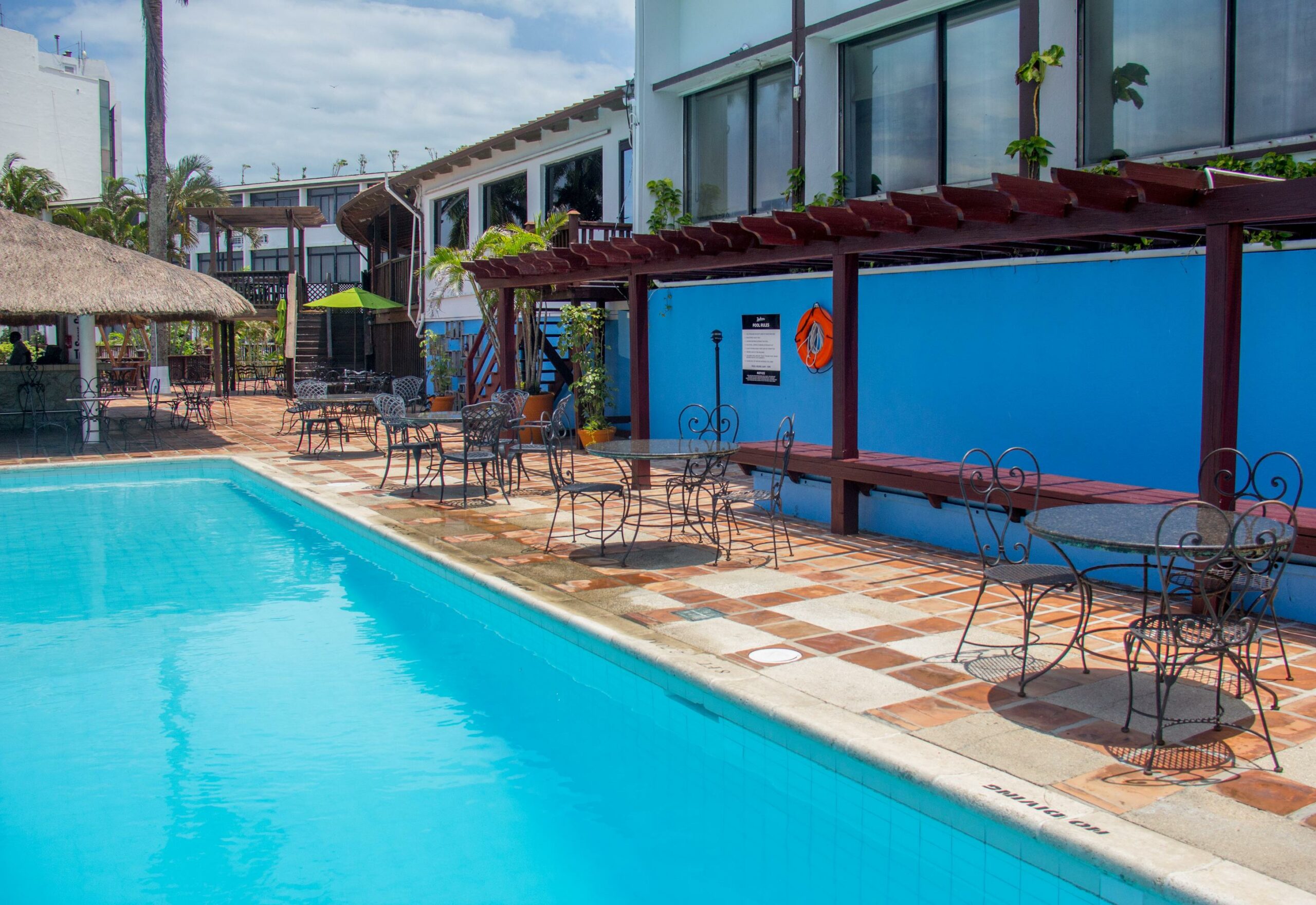 Colonial Poolside and Stone Grill Restaurant