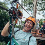 ziplining in belize - atividades de aventura em belize