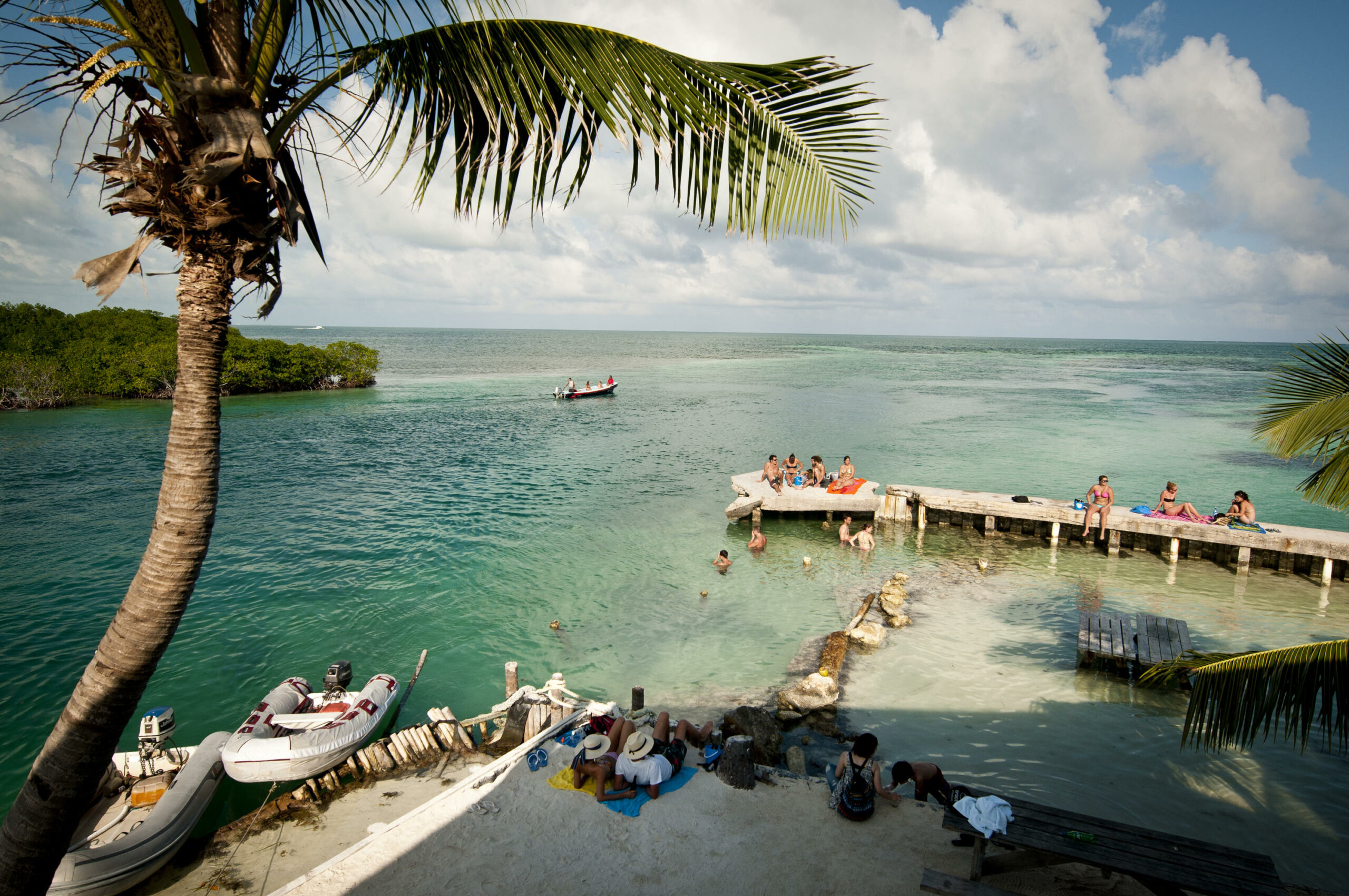 Places in Belize for Beach Bummers  caye caulker