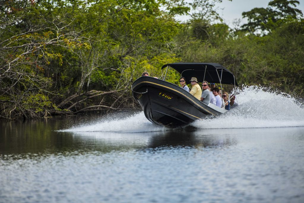 4 leuke avonturen naar Belize te verkennen op een Cruise Stop-rivier Safari-Lamanai