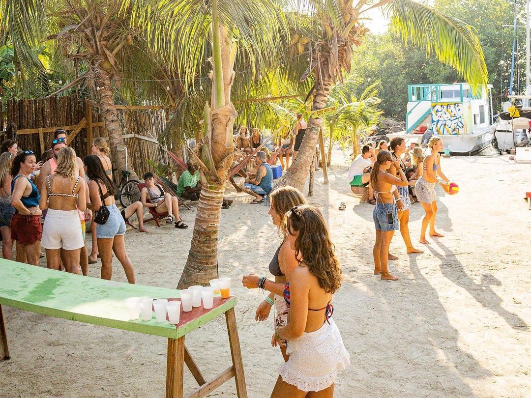 5 Springtime Vacation Activities To Do in Belize | Beach Party