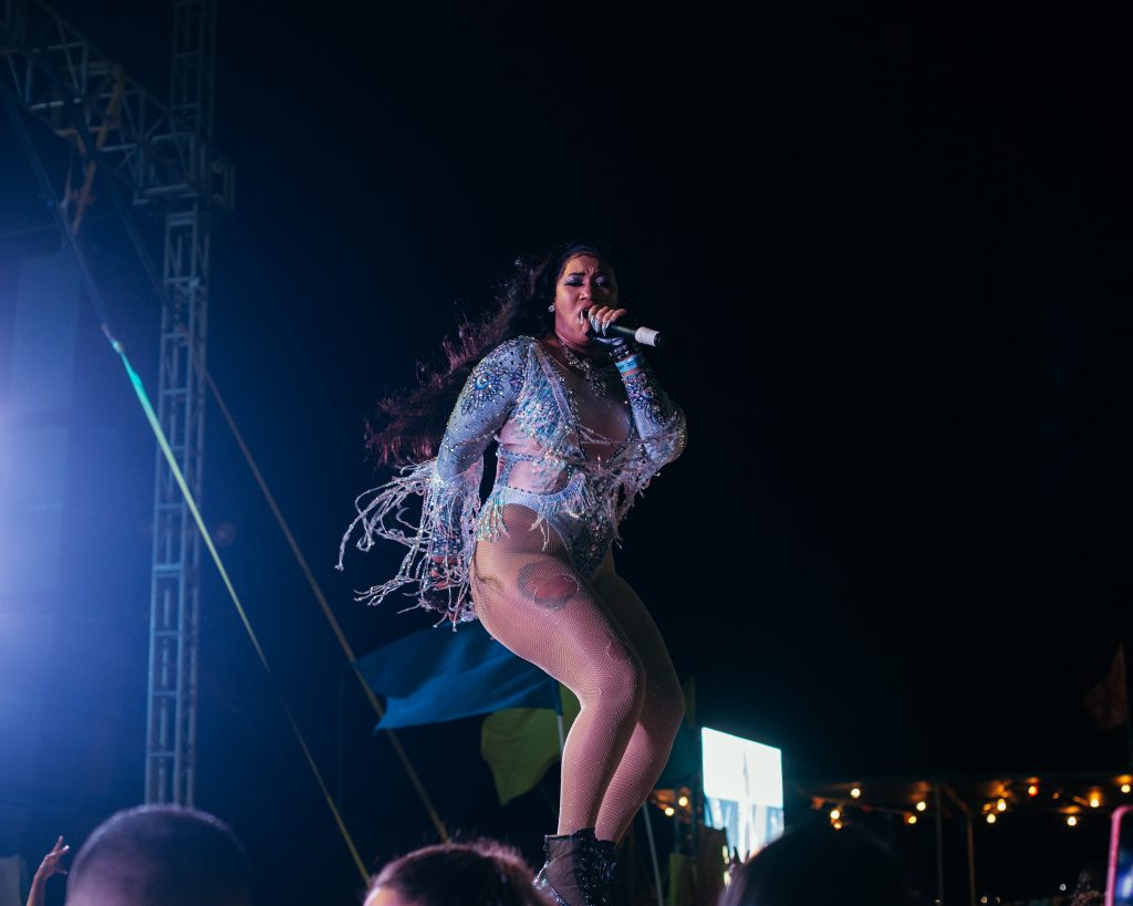Le Festival international de musique et de gastronomie du Belize - Brithney Starr
