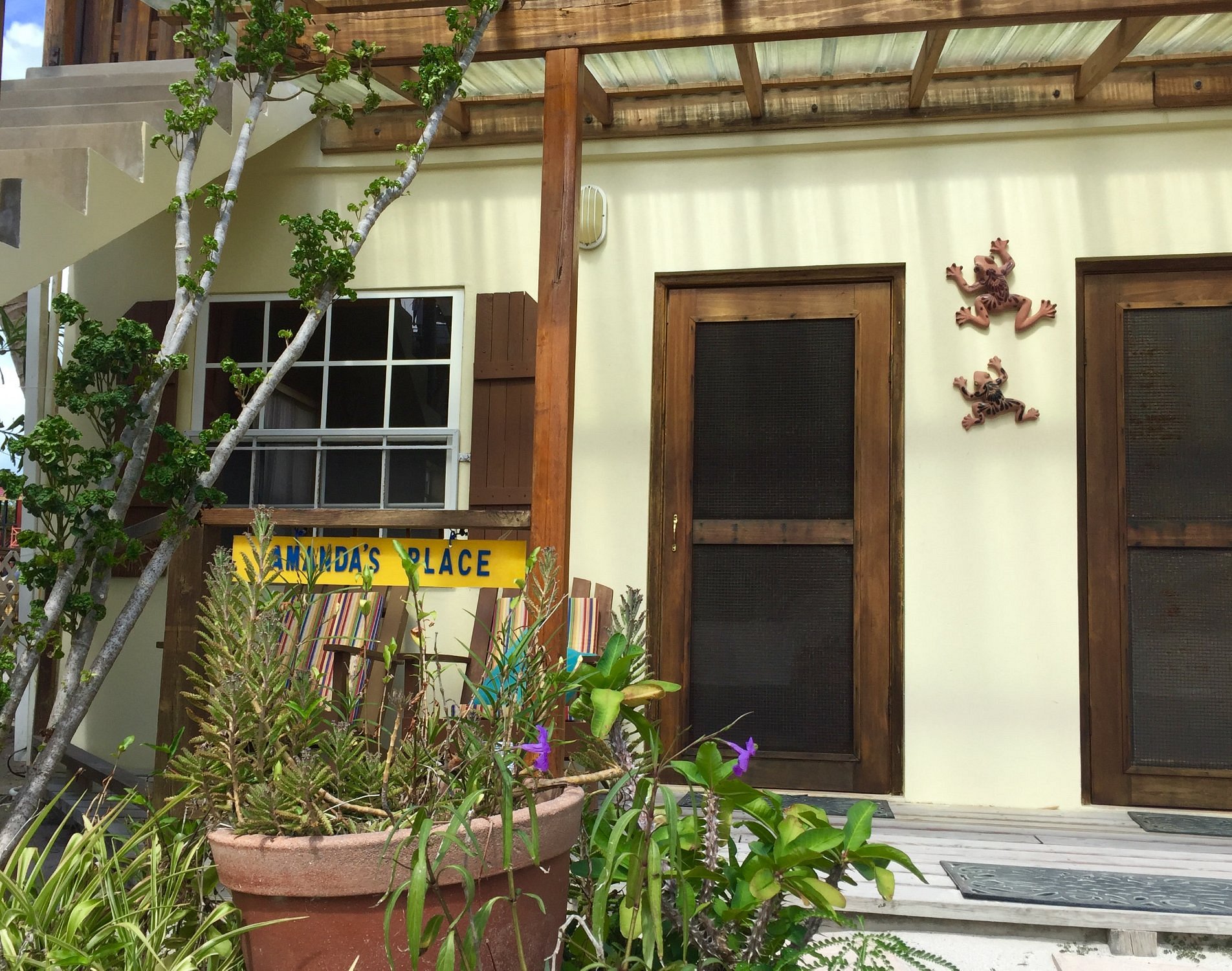 AMANDA'S PLACE