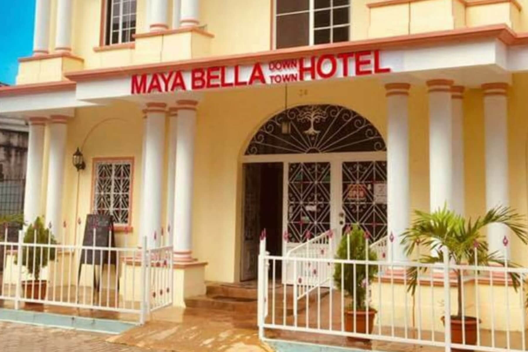 Maya Bella Downtown Hotel