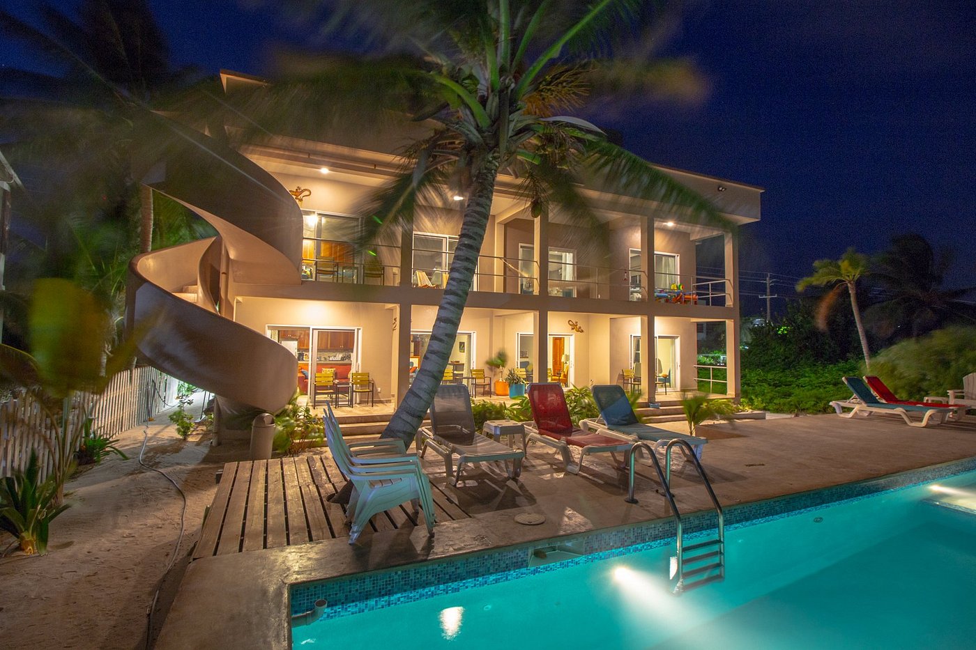Twisted Palm Villas