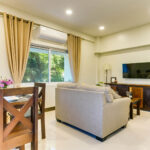 Louis Apartments