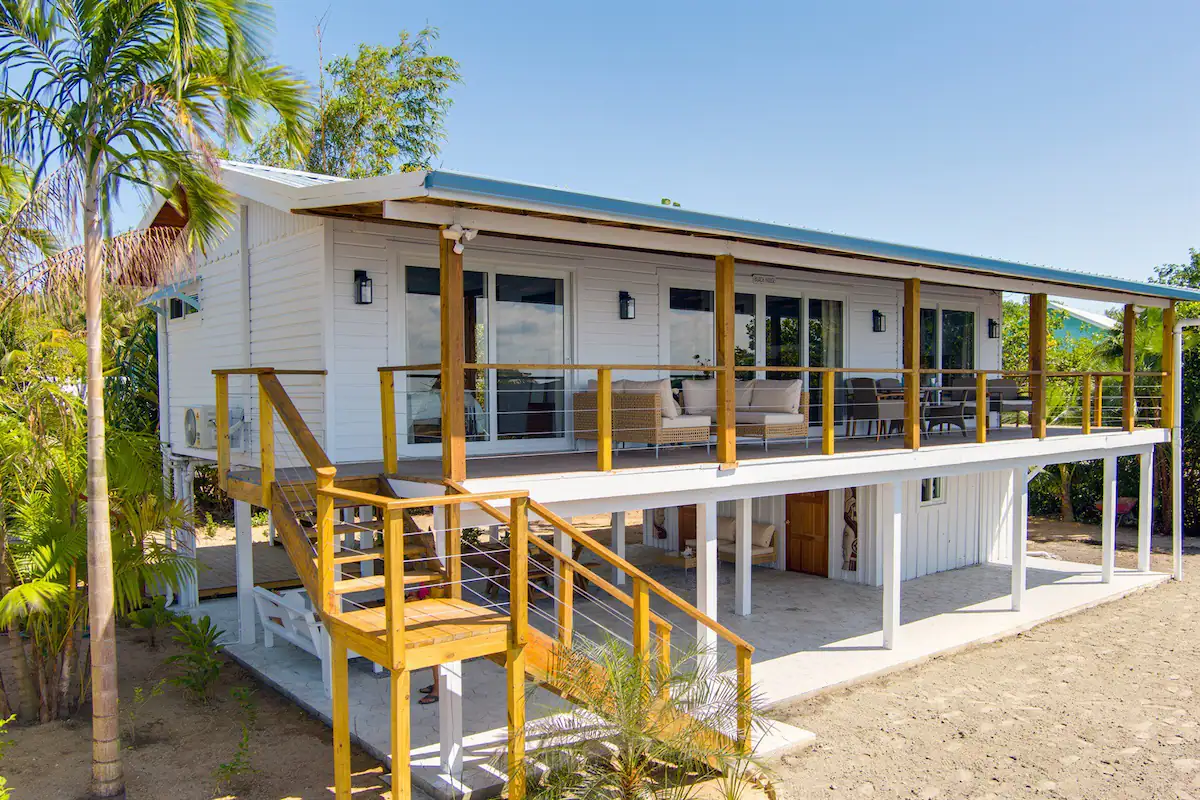 freebird beach house placencia